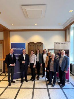 20260115 Gruppenfoto BipBau Bauindustrieverband Schulewirtschaft Bremen.jpg