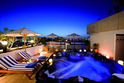 Foto: Ebenfalls unter den besten 100 TUI Hotels: das Seaside Sandy Beach**** mit privat buchbarem Jaccuzzi in Playa del Inglés auf Gran Canaria