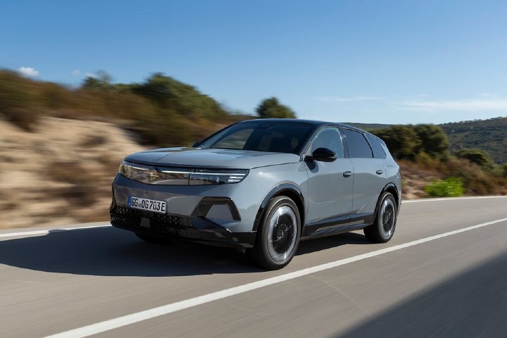 Opel Grandland aus Eisenach: Top-SUV im ressourcenschonenden Glanz