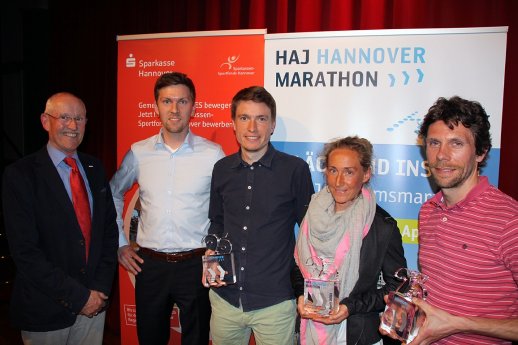 Ehrung Stadtmeister HAJ Hannover Marathon.jpg