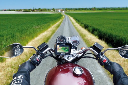 PX-8446_-_PX-8449_3_NavGear_TourMate_N4_Motorrad-und_Outdoor-Navi.jpg