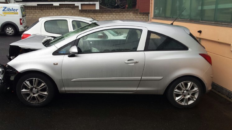 Autoverschrottung Bonn  – Autoentsorgung mit Abholung ganz in Ihrer Nähe.JPG