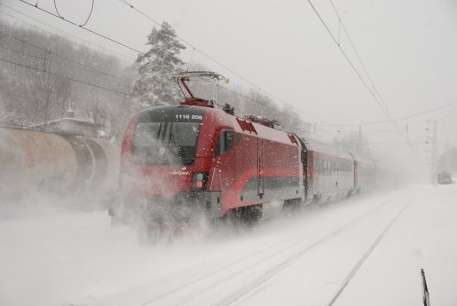 railjet im Schnee_Credit ÖBB_Steiner.JPG