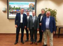 Foto (von links nach rechts): Frank Wittig (Geschäftsführer WITTIG GmbH, Organisator Dock & Rock ), Han Groot Obbink (Geschäftsführer Messe Kalkar/Wunderland Kalkar), Leon Westerhof (Projektmanager Messe Kalkar, Organisator der Shipping Technics Logistics), Ralf Wittig (Geschäftsführer WITTIG GmbH, Organisator Dock & Rock), Hans-Wilhelm Dünner (Herausgeber Schifffahrt und Technik (SUT Verlags GmbH), Mitorganisator Forum der Deutschen Binnenschifffahrt)