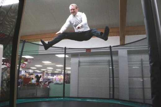 MischakTrampolin.jpg