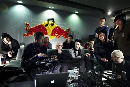 I_RBMA 2010_Lecture with Flying Lotus(c)Thomas Butler, Red Bull Photofiles_kl.jpg