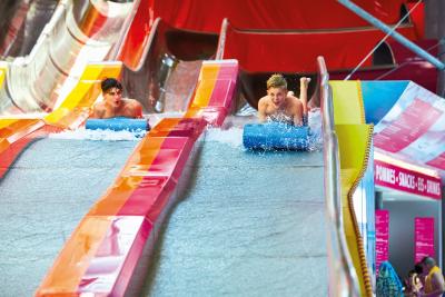 GALAXY spaßige Abfahrt auf dem Galaxy Racer