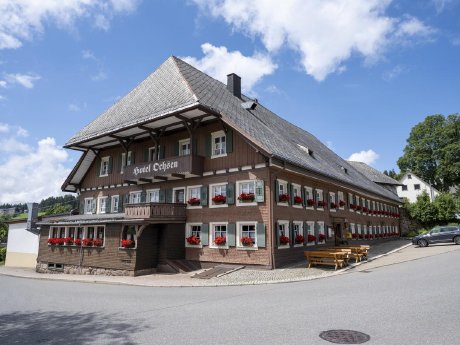 Lenzkirch_Hotel Ochsen © heimatlichter.com (8).jpg