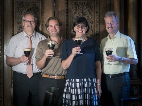 Unterzeichnung Mietvertrag Brauerei Hoepfner FGH Schön Frank Schmidt-8010030.jpg