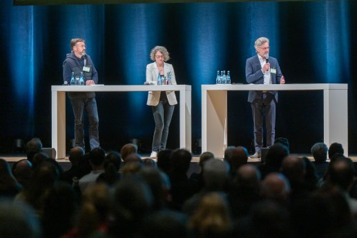 v.l. Prof.Florian Nagler_Prof. Dr. Anja Rosen_Dr. Frank Mentrup.jpg