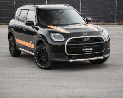 delta4x4_XRaid_Mini_Countryman_Front_Side_2.jpg