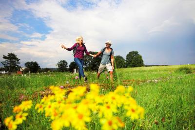 Wandern in der reizvollen Gegend rund um Bad Gögging. © Tourist-Information Bad Gögging