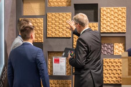 Sonae Arauco wurde für seine dreidimensionale Faserplatte 3DF mit dem interzum award: intelligent material & design 2019 in der Kategorie „Hohe Produktqualität“ ausgezeichnet