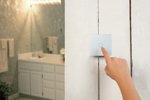NX-4503_05_Luminea_Home_Control_Touch-Lichtschalter_LHC-101.on._WLAN.jpg