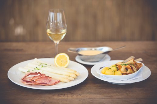 Hartheim-Feldkirch_Bohrerhof_Spargel-Gericht © Markus Ruf (3).jpg