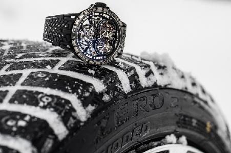 Der Pirelli ICE ZERO 2 inspirierte Roger Dubuis zur 'Beschlagen Uhr'