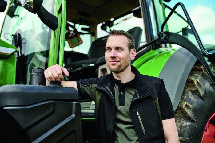 Pressefoto AGR_FachPM_Baumaschinensitze_Copyright Isringhausen_1.jpg