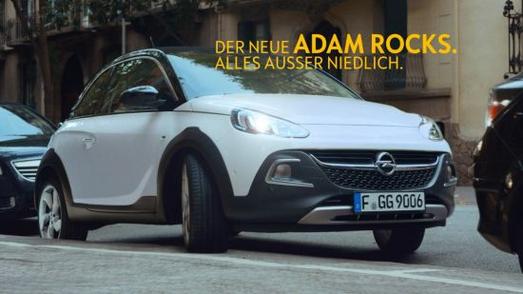 Perfektes Parken: Möglich, aber viel zu unauffällig für den neuen ADAM ROCKS. Alles außer niedlich