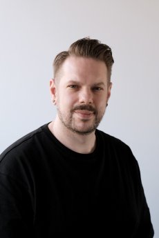Matthias_Moser__c_JulianPresent_01.jpg