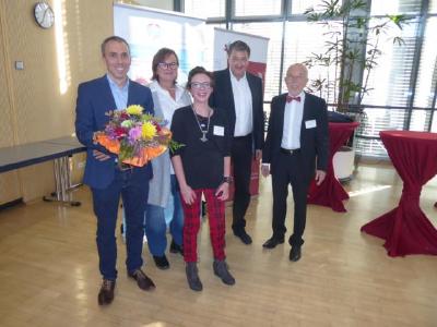 Preisverleihung Journalistenpreis 2019 - vlnr: Preisträger Carlo Schindhelm, Stefanie Mulatsch, Smilla Liebl, Prof. Ingram Schulze-Neick, Hans-Dieter Kulla