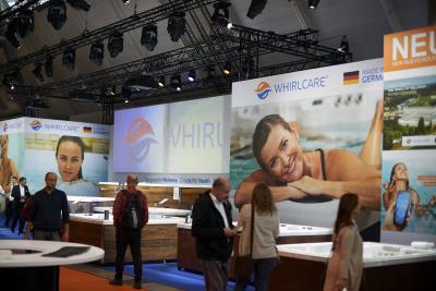 Auf der „interbad“ in Stuttgart feierten die neuen Whirlpools und Swim-Spas aus Deißlingen-Lauffen ihre Premiere.
