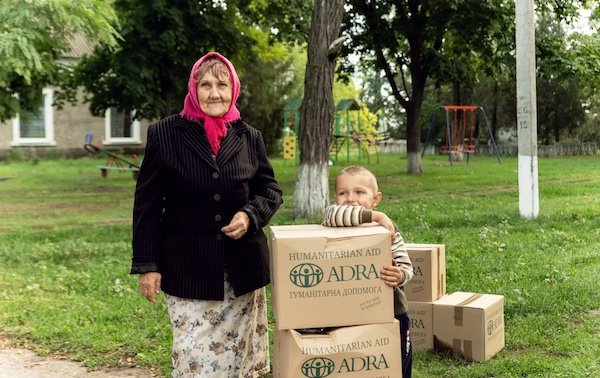 APD_189_2022_ADRA_Ukraine_verteilt_Lebensmittel_in_den_Regionen_Charkiw_und_Poltawa.jpg
