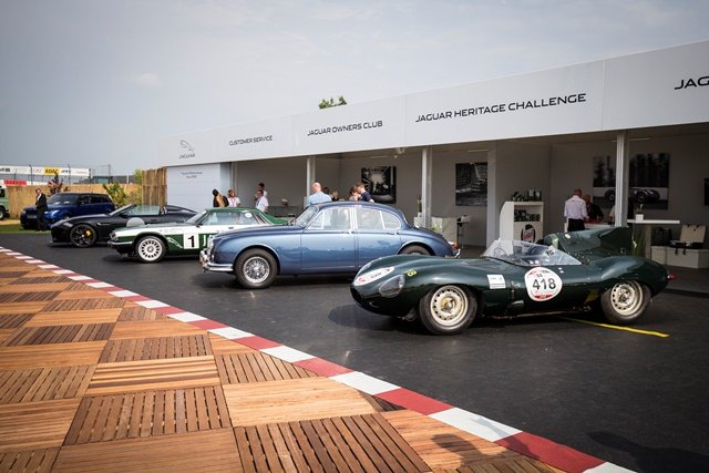 Jaguar_Classic_Oldtimer_Grand_Prix_2015_small.jpg