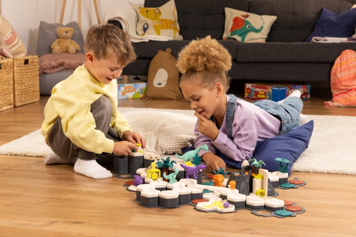 Boy+Girl_Starting Marble.jpg