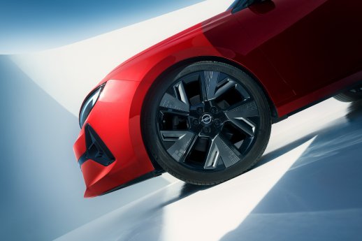 OpelAstraSportsTourerElectric (9).jpg