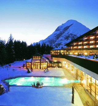 Interalpen_Hotel_Tyrol_Winter.jpg