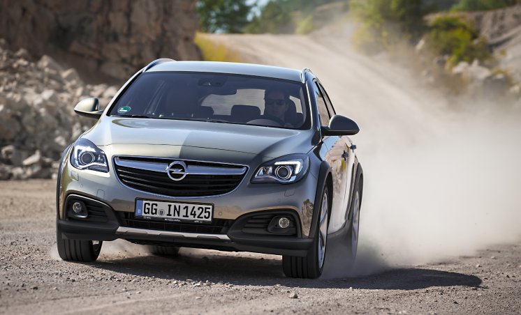 Opel-Insignia-Country-Tourer-287544.jpg
