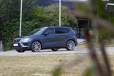 Cupra auf großem Fuß: 21-zöllige DeVille-Felgen am Ateca-Topmodell