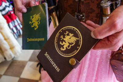 Zeitreisepässe der Steampunker in der Schokowelt Lippstadt
