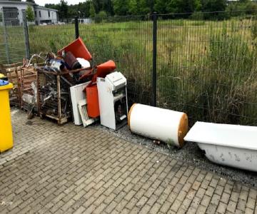 kostenlose Schrottabholung Hamm Wir sind mobil und kommen dort hin wo Sie uns brauchen. Schrottabholung direkt vor Ort, immer in Ihrer Nähe! Wir sind Schrotthändler, die in ganz Hamm Und Umgebung unterwegs sind.