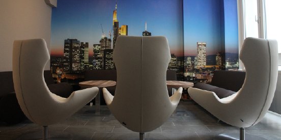 Smart-Stay-Hotel-Frankfurt-Lobby.jpg