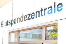 Blutspendezentrale Zufahrt / Bild: Markus Kümmerle, Städtisches Klinikum Karlsruhe