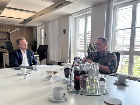 LR_Radmann_Gespräch.jpg
