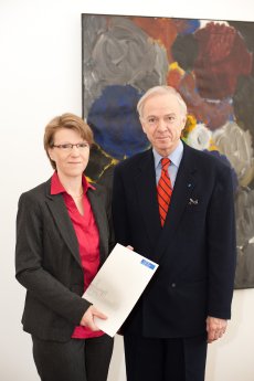 Enge Zusammenarbeit ausgebaut Universitätspräsident Dr. Erich Barke ernannte Dr. Sabine Lut.jpg