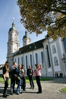 SGBT_Stadtfuhrung_1_a+s_10x15,Bild_St.Gallen_Bodensee-Tourismus.jpg