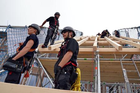 Dachdecker starten ihre Karriere „ganz oben“.