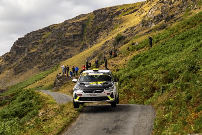 adac-opel-rally-junior-team-feiert-siebten-em-titel.jpg