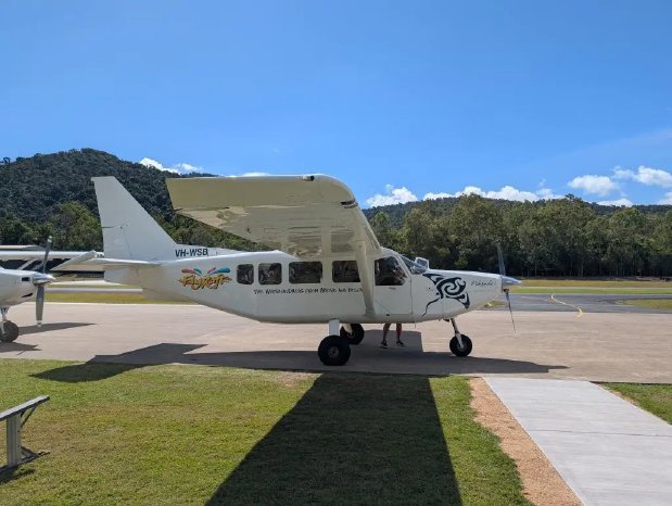 rundflug_airlie_beach_whitsunday_islands_great_barrier_reef.webp
