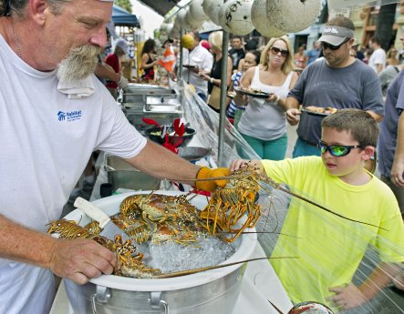 Startschuss in die Lobstersaison beim Key West Lobster Fest (c) Rob O'Neal Florida Keys New.JPG