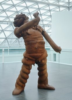 Thomas Schütte_Große Geister (Figur Nr. 15), 1999.jpg