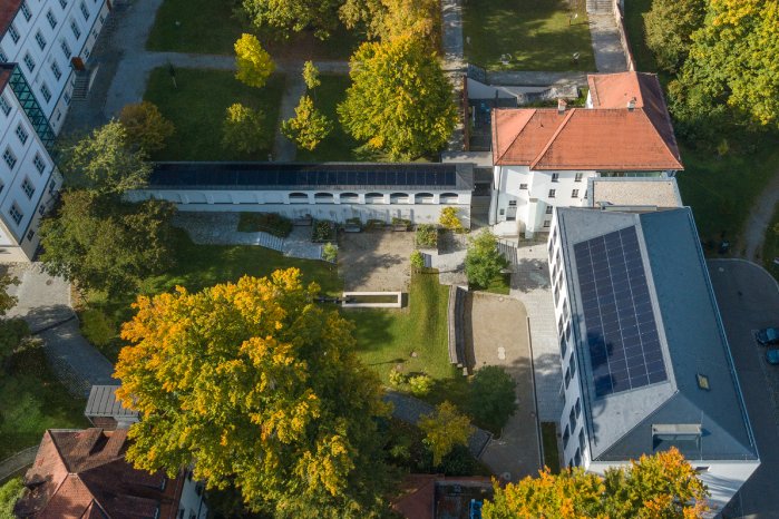 Kloster Irsee - PV-Anlagen Küferei und Laubengang_Foto_Martin_Zurek_2.jpg