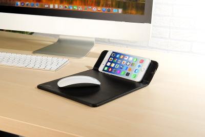 Callstel Mauspad mit Induktions-Ladestation für Qi-kompatible Smartphones, 1 A