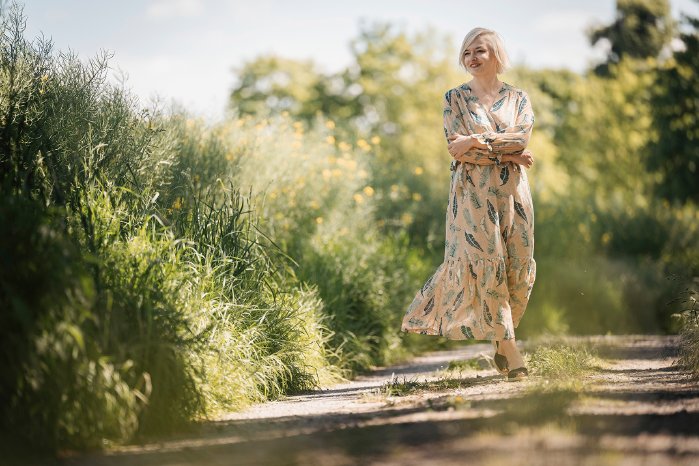 Foto Autorin Sarah Weber_media.jpg