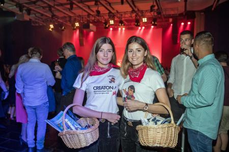 Hostessen