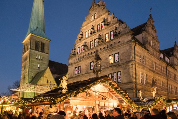 Hameln Christmas Market n c) Hameln Marketing und Tourismus GmbH.jpg