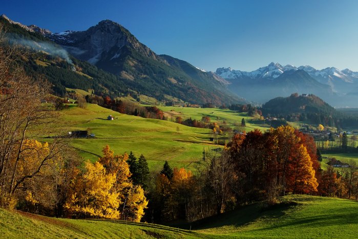 Herbstlandschaft-AllgäuerHauptkamm_©TourismusHörnerdörfer_W.Monschau (6).jpg